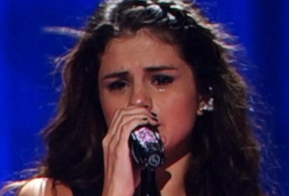 1382366845_article-2465401-18CDEAAE00000578-383_634x461