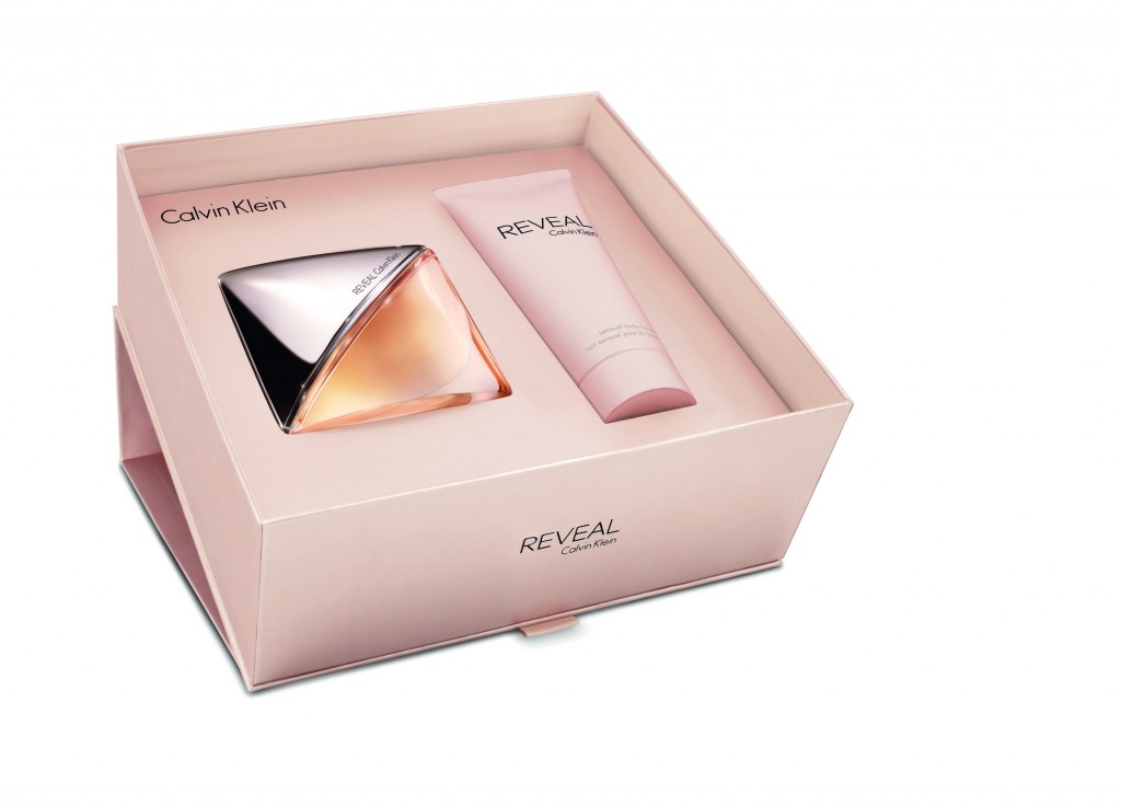 Calvin Klein Reveal for her - Gift Set AED 494 (2)