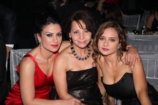 30716_395625471429_3433096_n