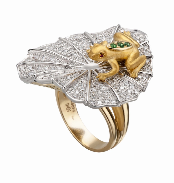 DA13365 030101_Carrera y Carrera Romance en el Loto maxi ring in yellow gold, white gold, diamonds, emeralds and rubies
