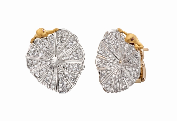 DA13368 030101_Carrera y Carrera Romance en el Loto earrings in yellow gold, white gold, diamonds and rubies
