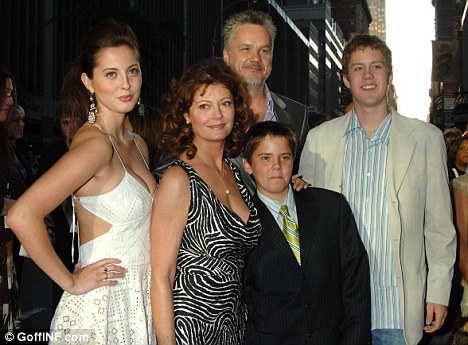 تيم روبنز وزوجته وأبنائة