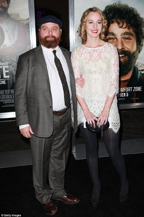 resized_article-2415251-1BAFF737000005DC-356_634x955