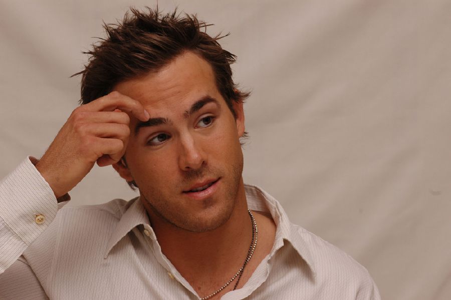 resized_ryan-reynolds-77970