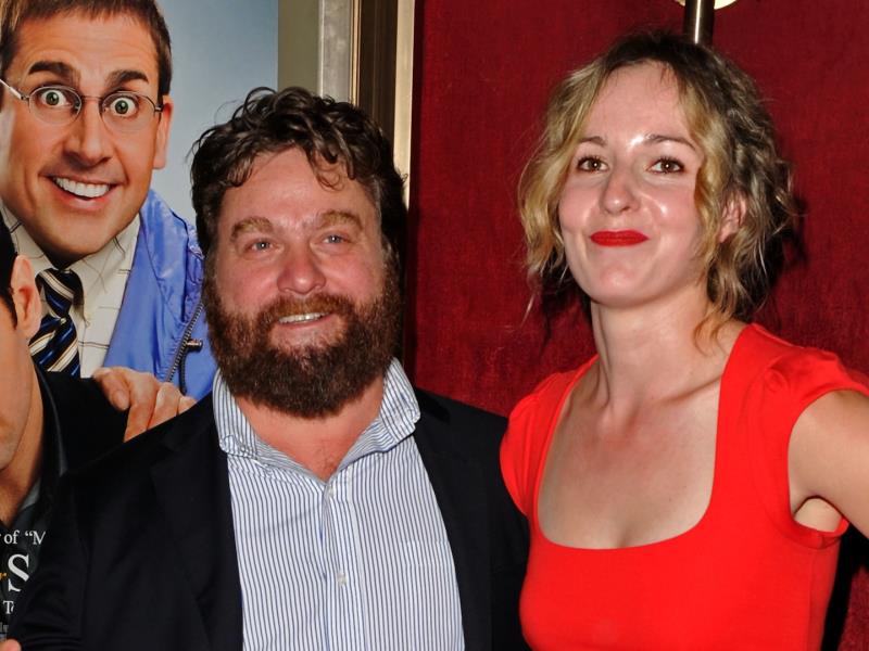 زاش جاليفينكس وزوجته