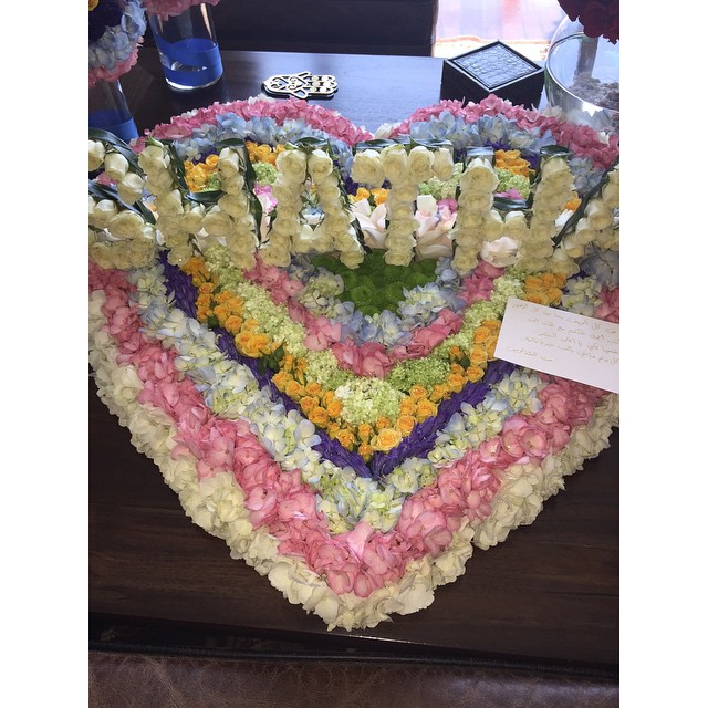 وباقة ورود ساحرة