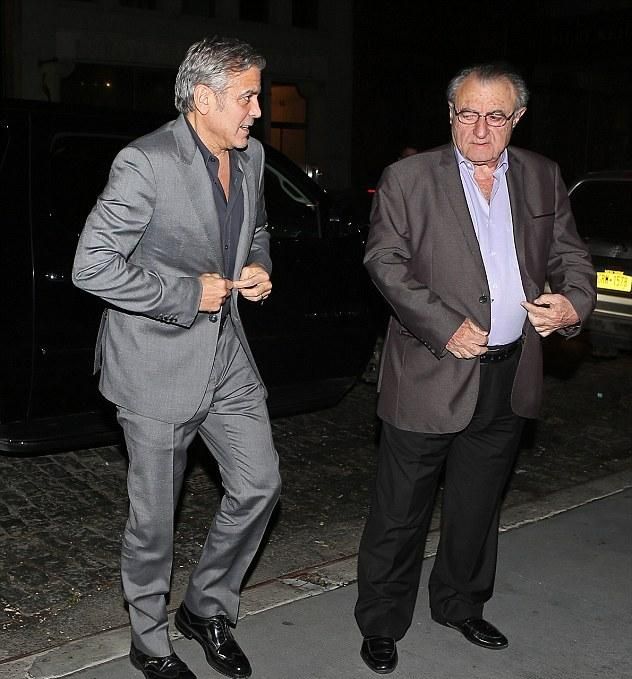 George Clooney مع رمزي علم الدين