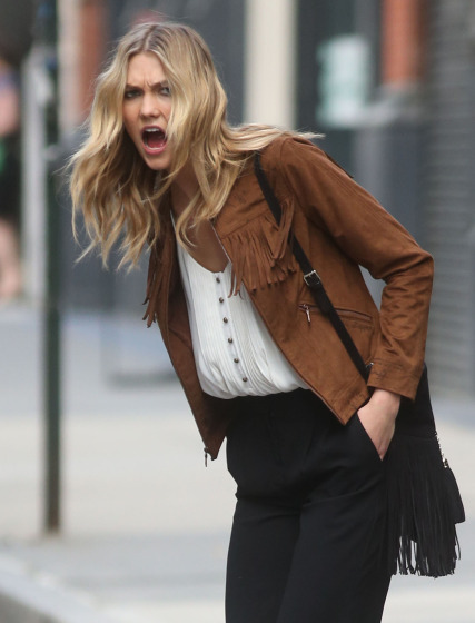 Karlie Kloss Doing A Photo Shoot In NYC