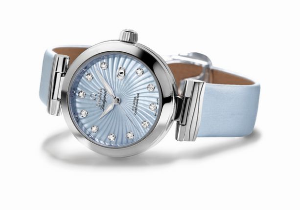 PreBASELWORLD2013_Ladymatic_425-35-34-20-57-_white-background (1)