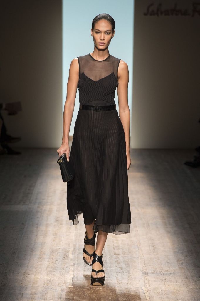 resized_Catwalk-Salvatore-Ferragamo-Woman-Fashion-Show-Summer-2015