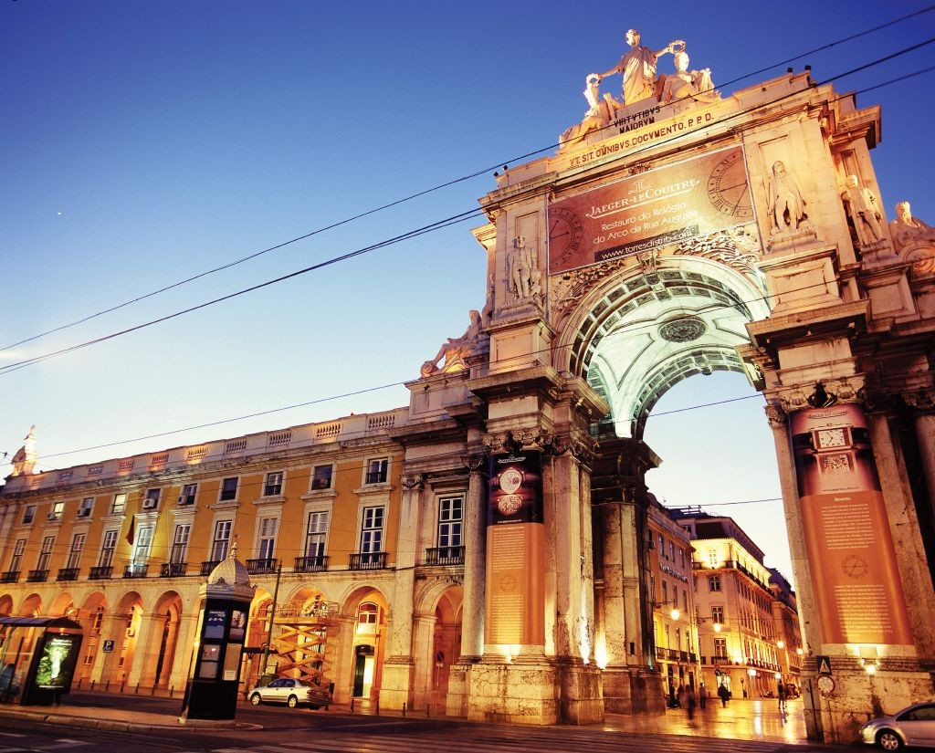 resized_Clock-restoration,Triumphal Arch on Augusta Street,-Lisbon©Espiral-do-Tempo