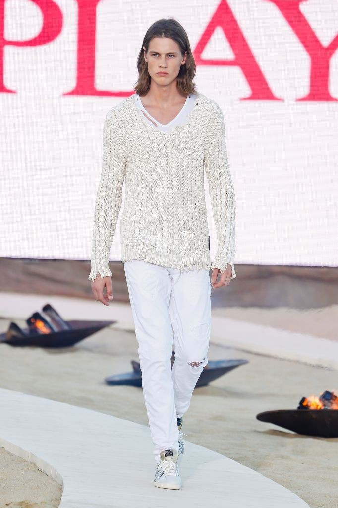 resized_REPLAY_CATW_HD002