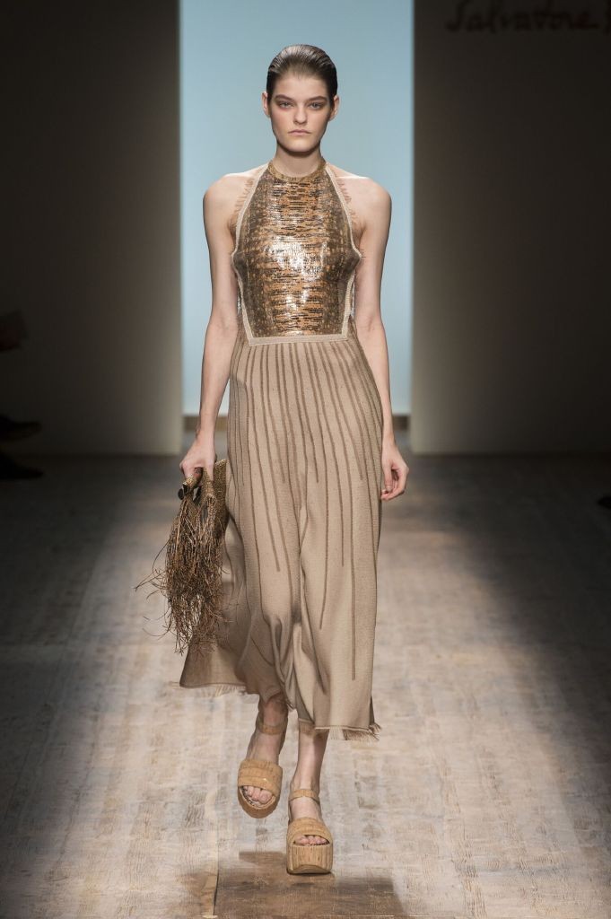 resized_Salvatore-Ferragamo-SS-2015-Womenswear