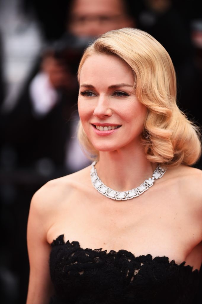 resized_red-carpet-pictures-11