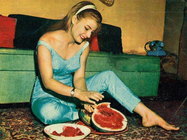 البطيخ قصة غرام مع النجوم (2)