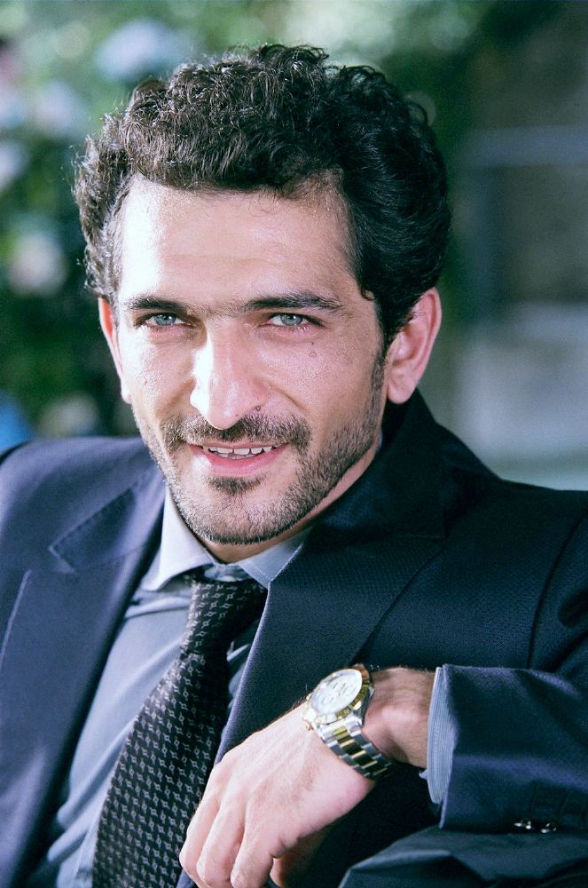 عمرو واكد (1)