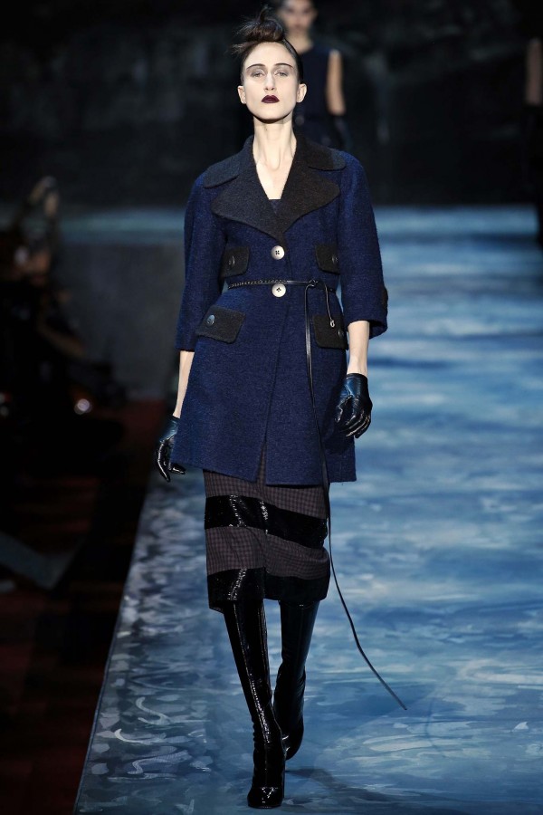 1-ANNA_CLEVELAND_MARC_JACOBS_FALL_2015_INDIGITAL-4-600x900