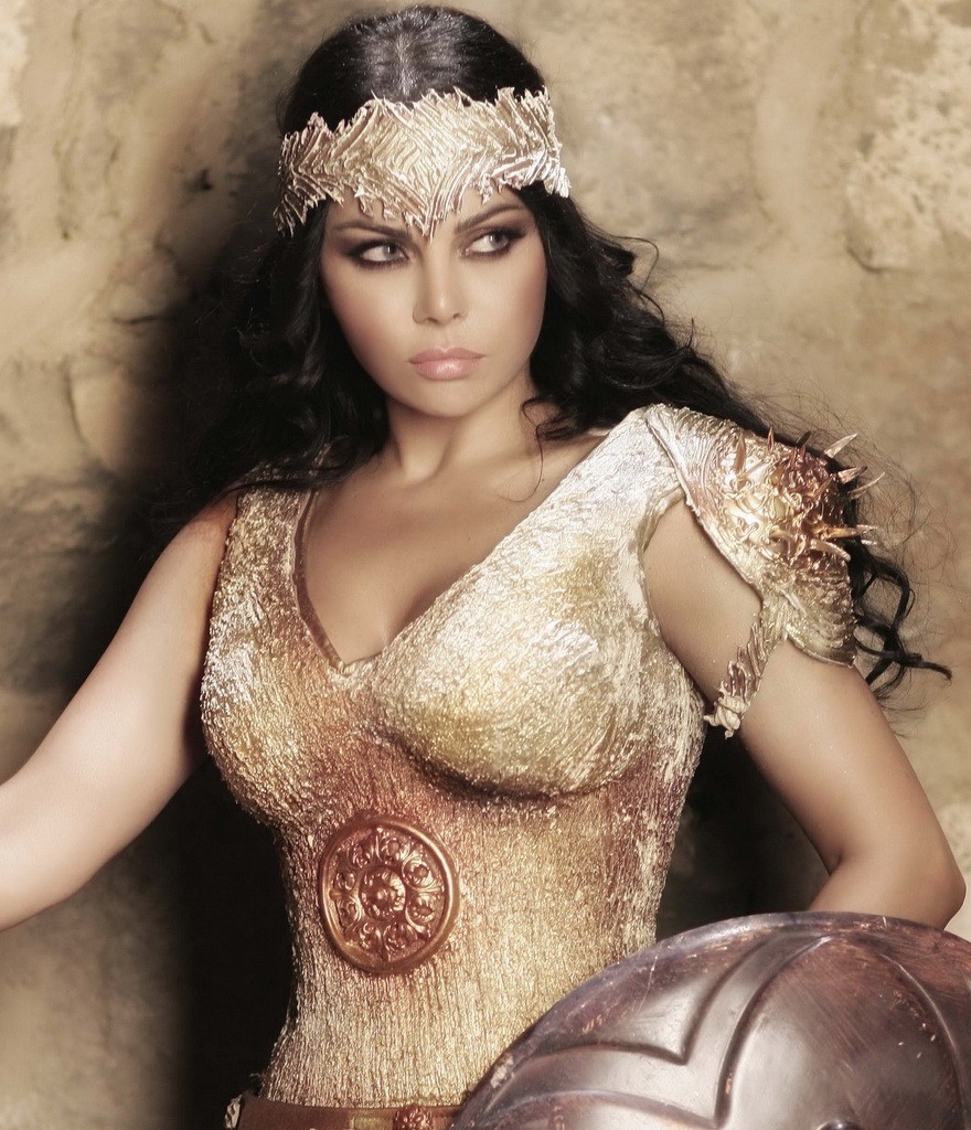 haifa-wehbe-gold-dress-27693-hd-wallpapers (1)