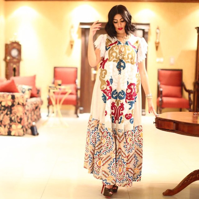 إطلالة شرقية بالزي التقليدي من دانا الطويرش