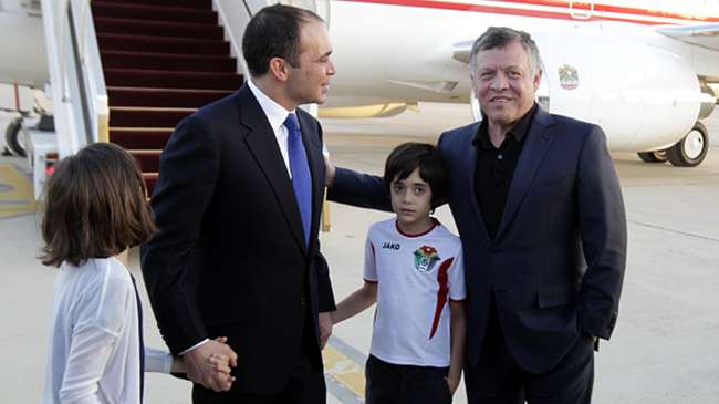 استقبال ملكي للأمير علي بن الحسين (1)