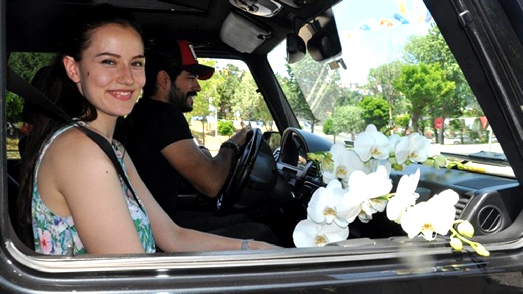 بوراك أوزجيفيت وإفجان (2)