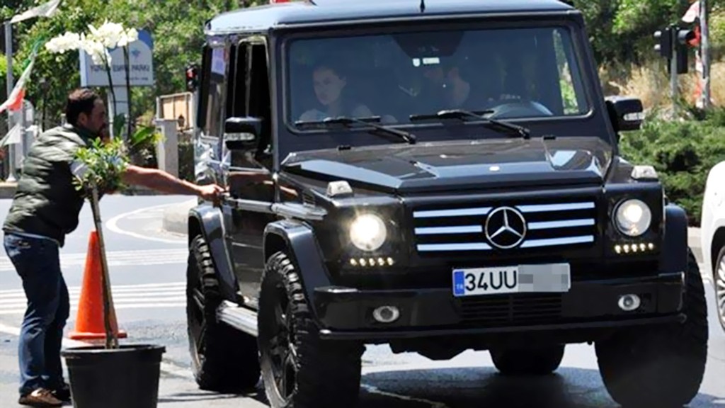 بوراك أوزجيفيت وإفجان (8)