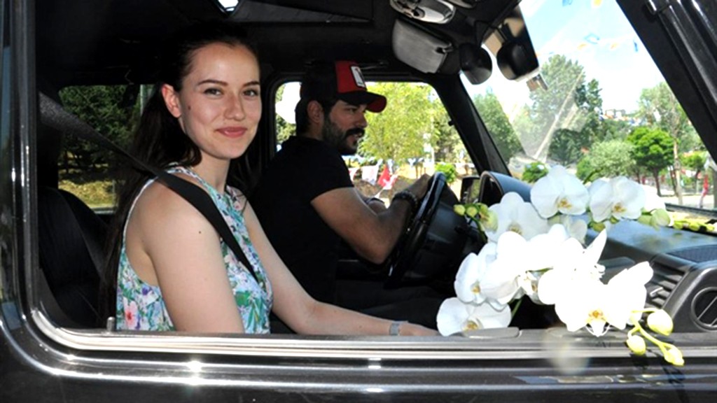 بوراك أوزجيفيت وإفجان (9)