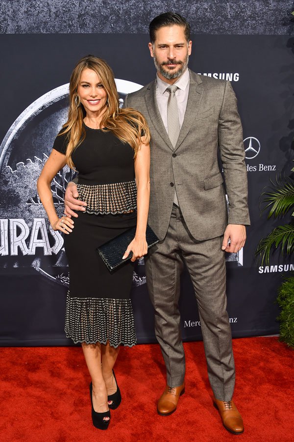 صوفيا فيرجارا وخطيبها  (5)