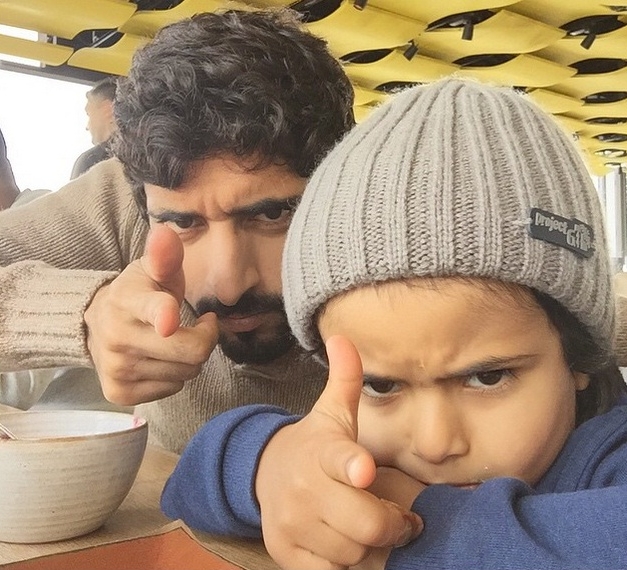 طفل مع فزاع بجميع المناسبات (6)