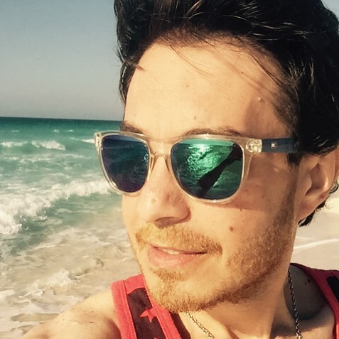 11373869_930743513635990_1047897406_n