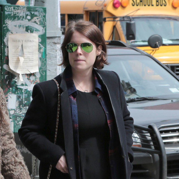 Eugenie rocking mirrored aviators in New York