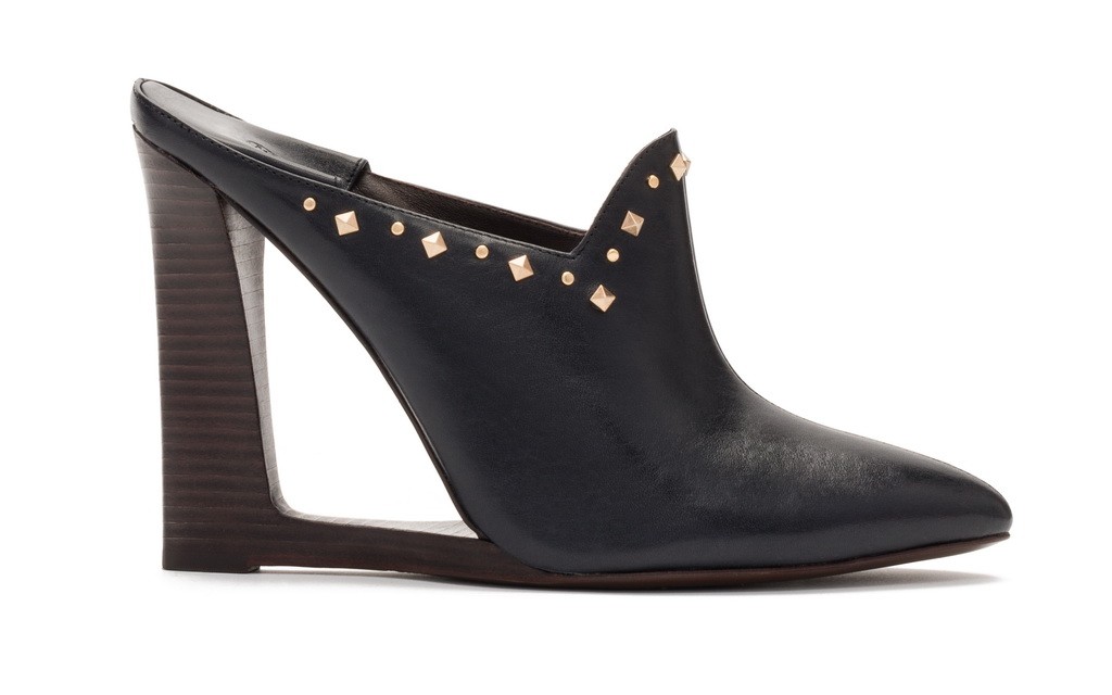 TB_Kingsbridge_110mm_Mule_in_Tory_Navy