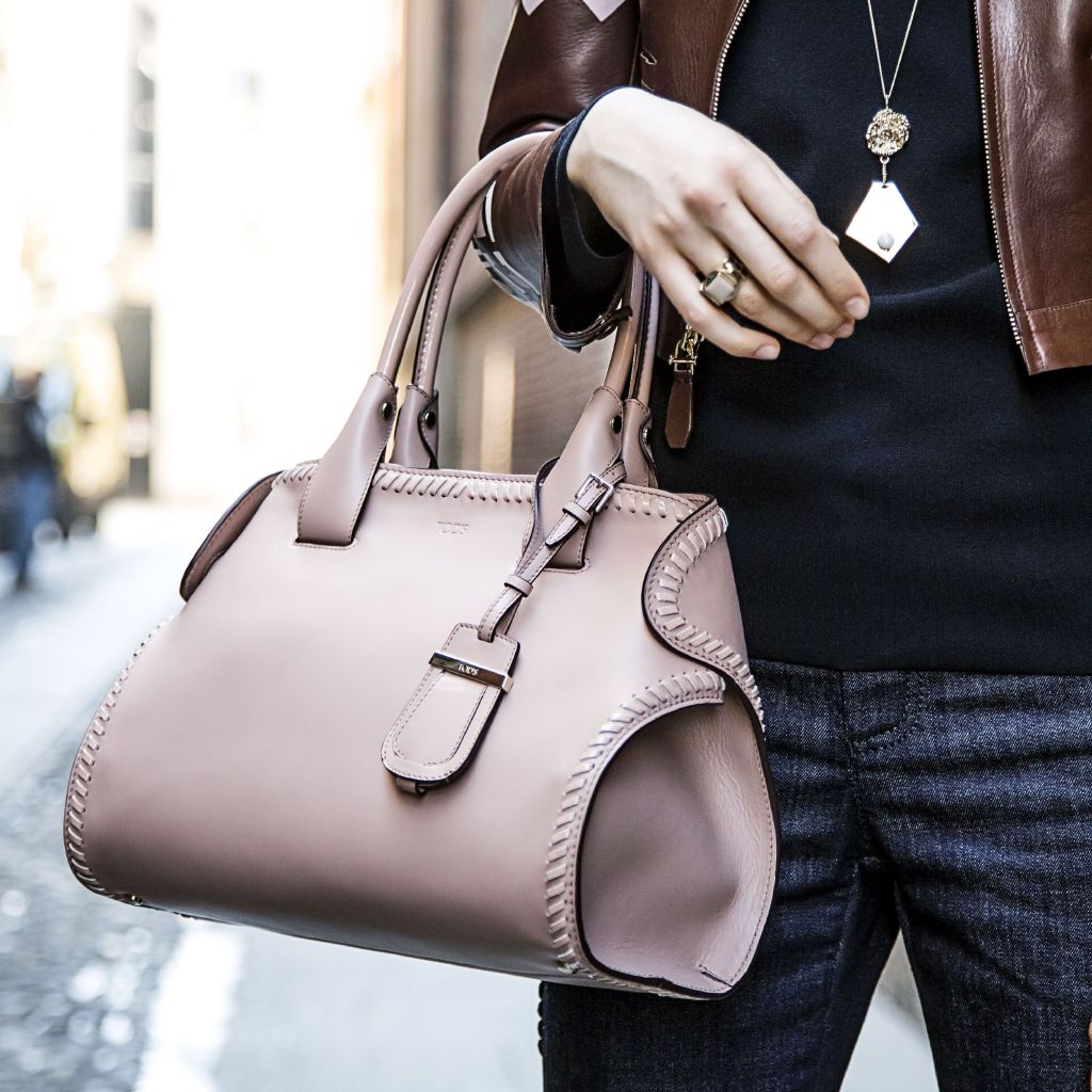 resized_TOD'S Adv Campaign Images_Backstage_UIG8157-Edit