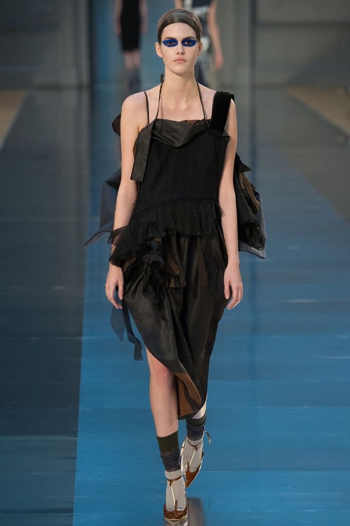 resized_maison-martin-margiela-couture-fall-2015-02