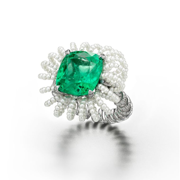 suzanne_syz_picture_perfect_ring_in_white_gold_and_titanium_set_with_colombian_emerald_diamonds_pearls.