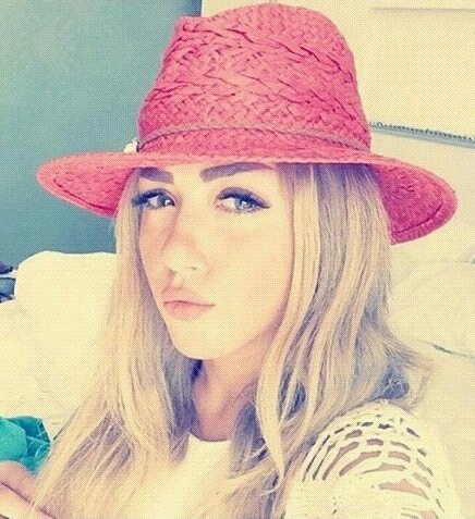 11356600_874256535998612_1016176583_n