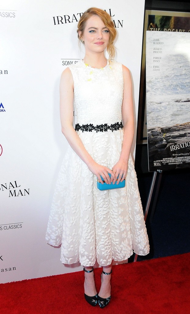 Emma Stone carrying Salvatore Ferragamo