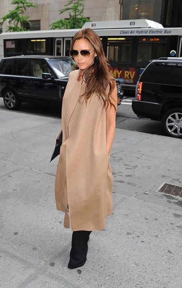 Victoria+Beckham+goes+shopping+spree+Barneys+s-ltXMz6Rq6l