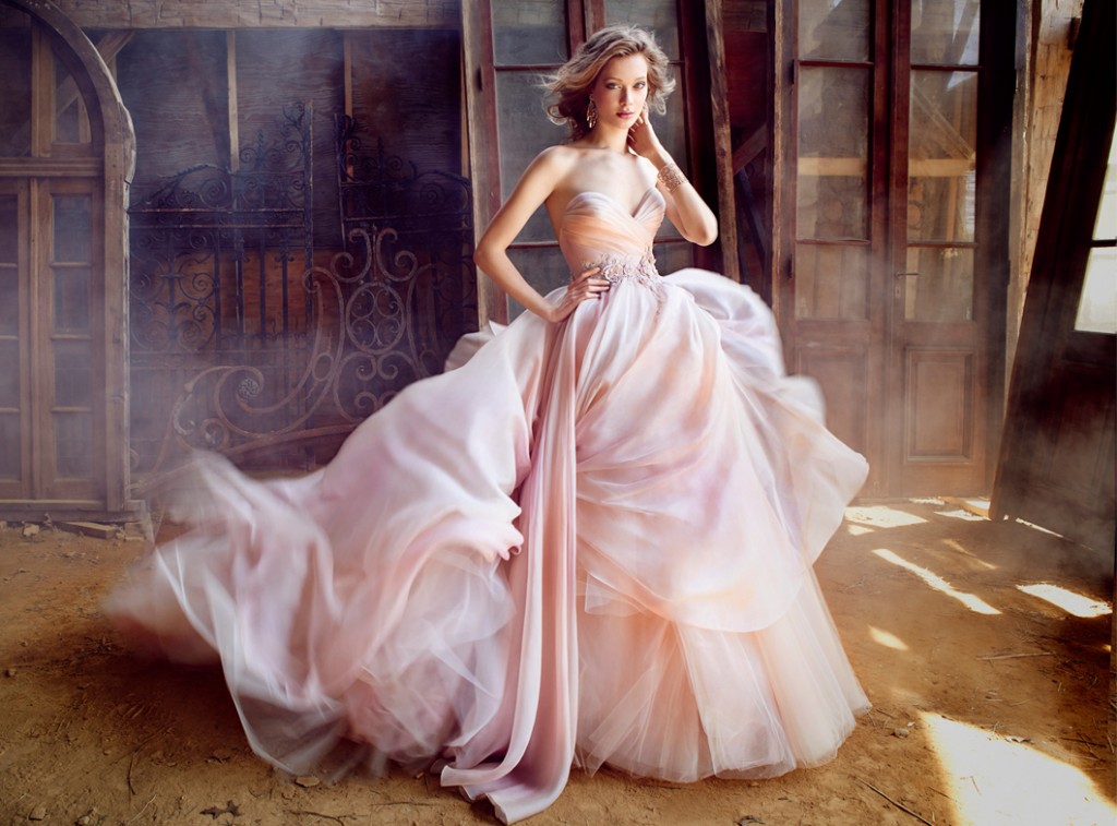 lazaro-bridal-silk-organza-ball-strapless-sweetheart-pleated-floral-beaded-natural-tulle-underlay-sweep-3561_zm