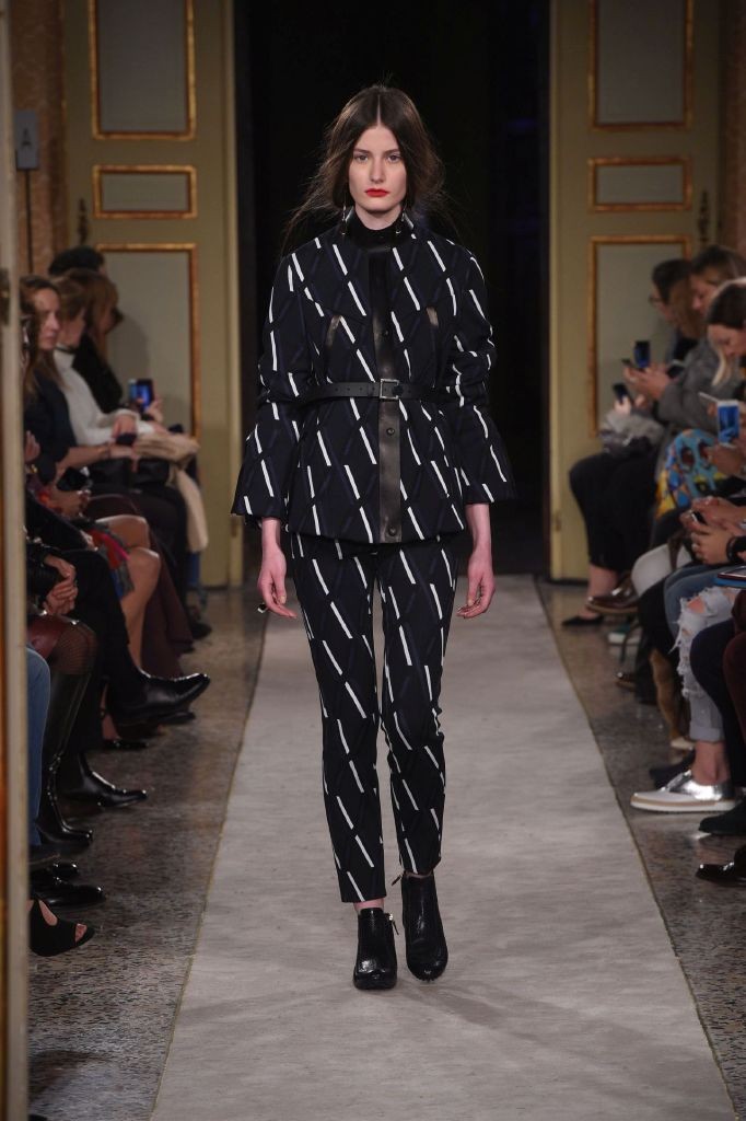 resized_TOD'S Women's FW 2015-16 Collection_Look 9
