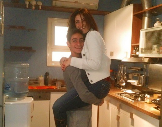 ابن هيدي كرم مع والدته