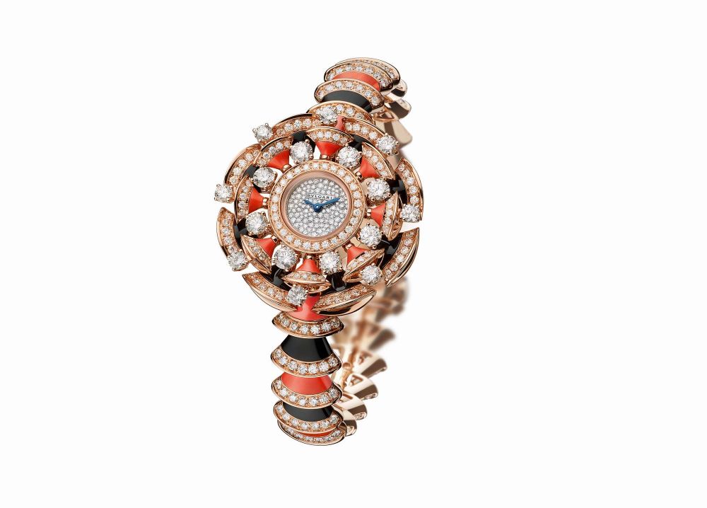 resized_102422_001_ful