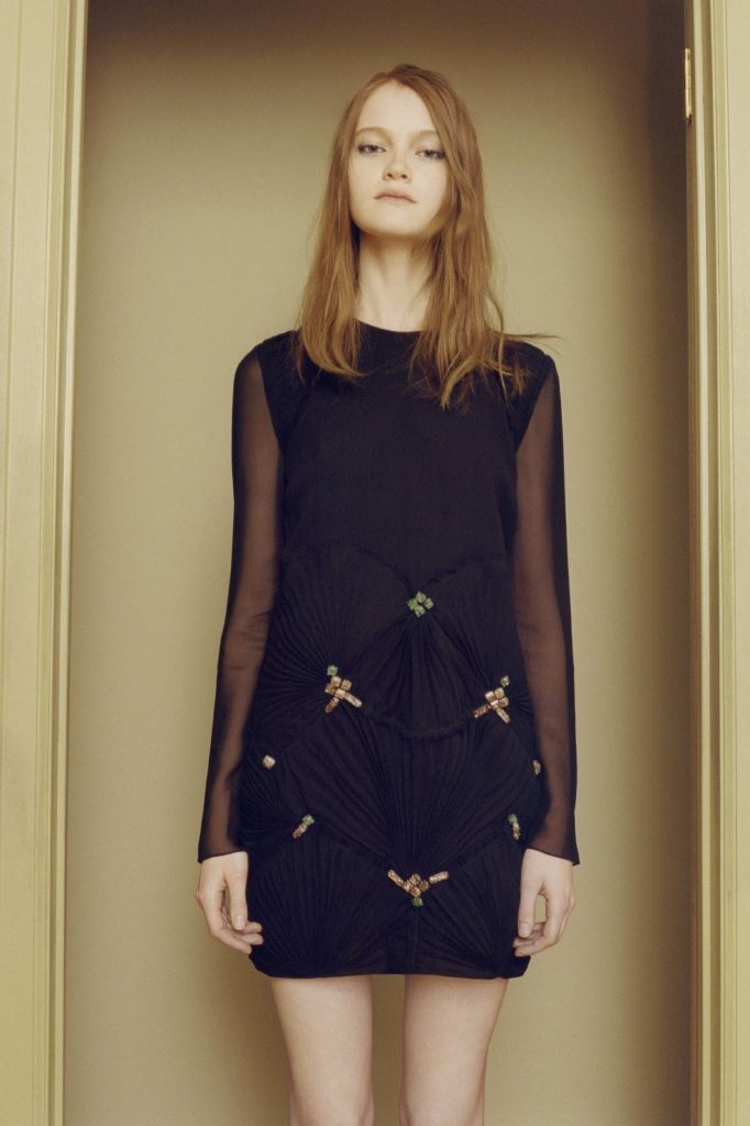 resized_Victoria, Victoria Beckham Autumn Winter 15 - 002