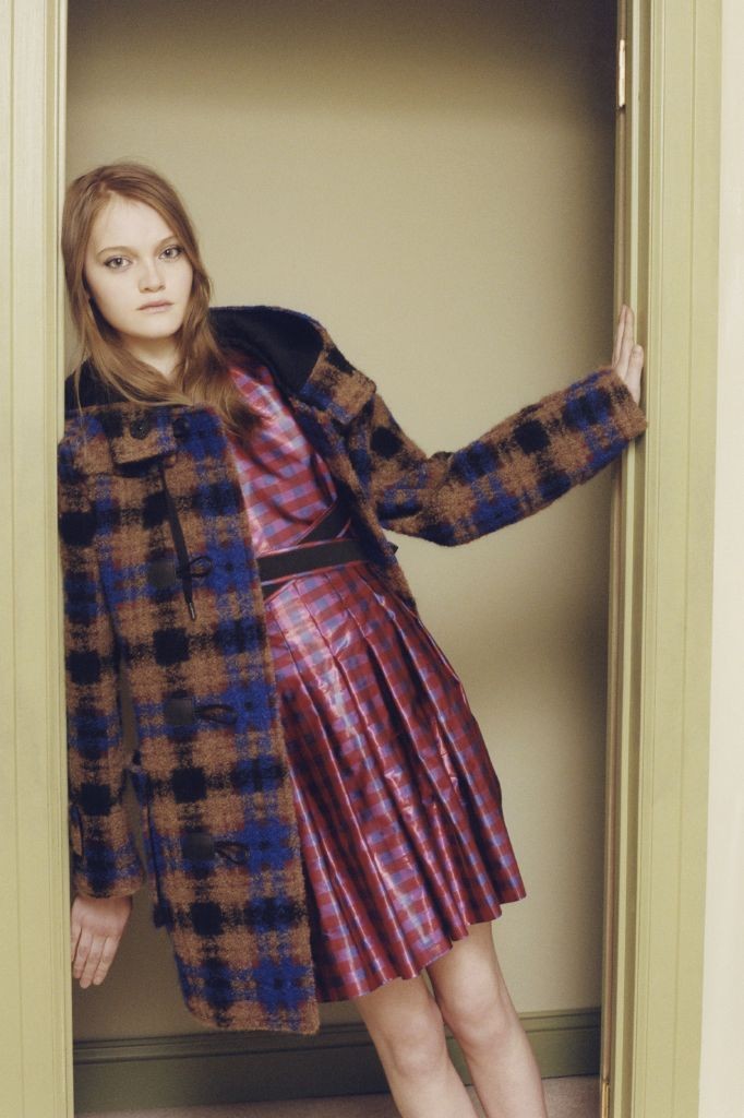 resized_Victoria, Victoria Beckham Autumn Winter 15 - 009