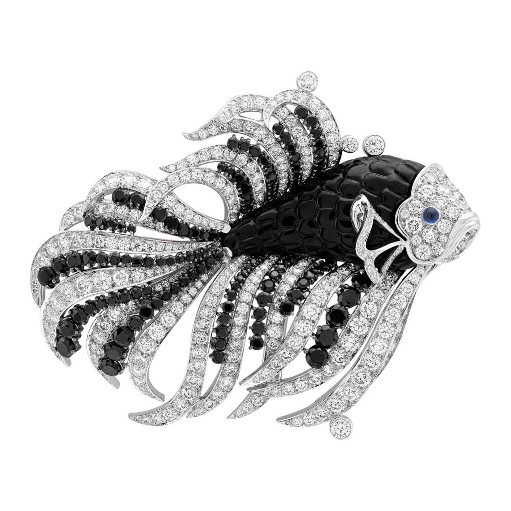 van_cleef_arpels_seven_seas_black_sea_clip_nageur_noir_blanc