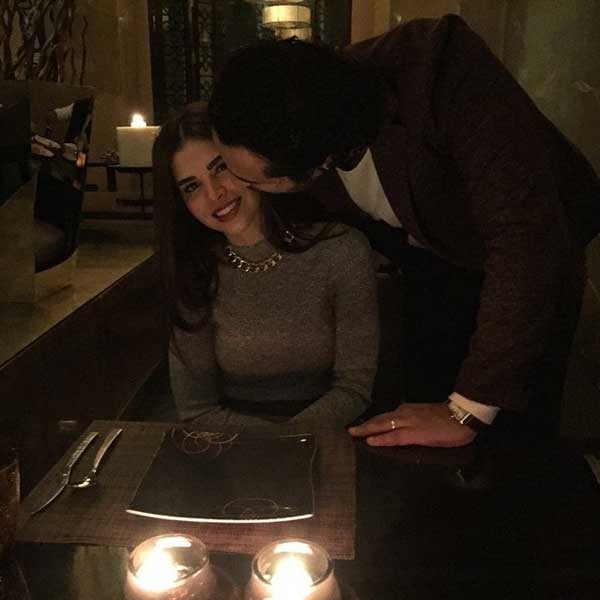كريم فهمي وزوجته (8)