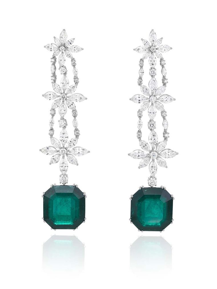 Chopard_Red Carpet Collection_Emerald and diamond drop earrings