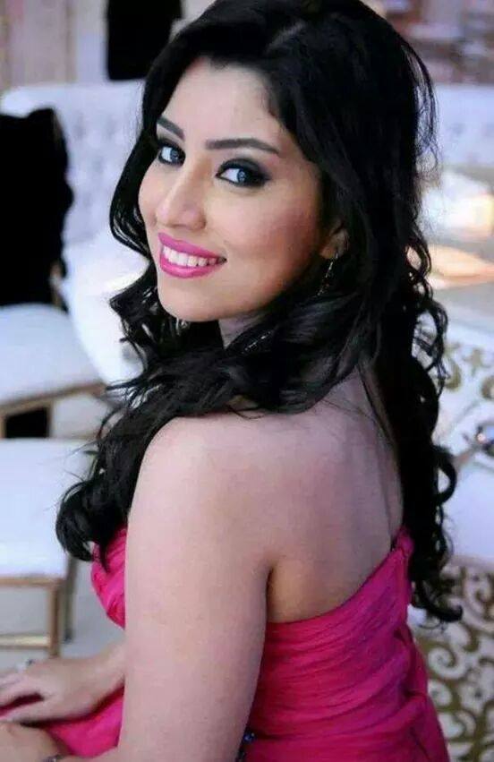 آيتن عامر (2)