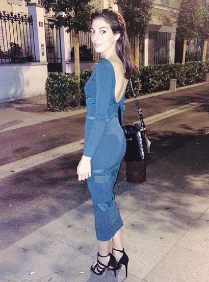 إطلالة رائعة وغاية في الأناقة لرزان جمال في باريس