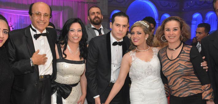 النجوم يشاركون ناصر سيف فرحته بزواج ابنته (9)